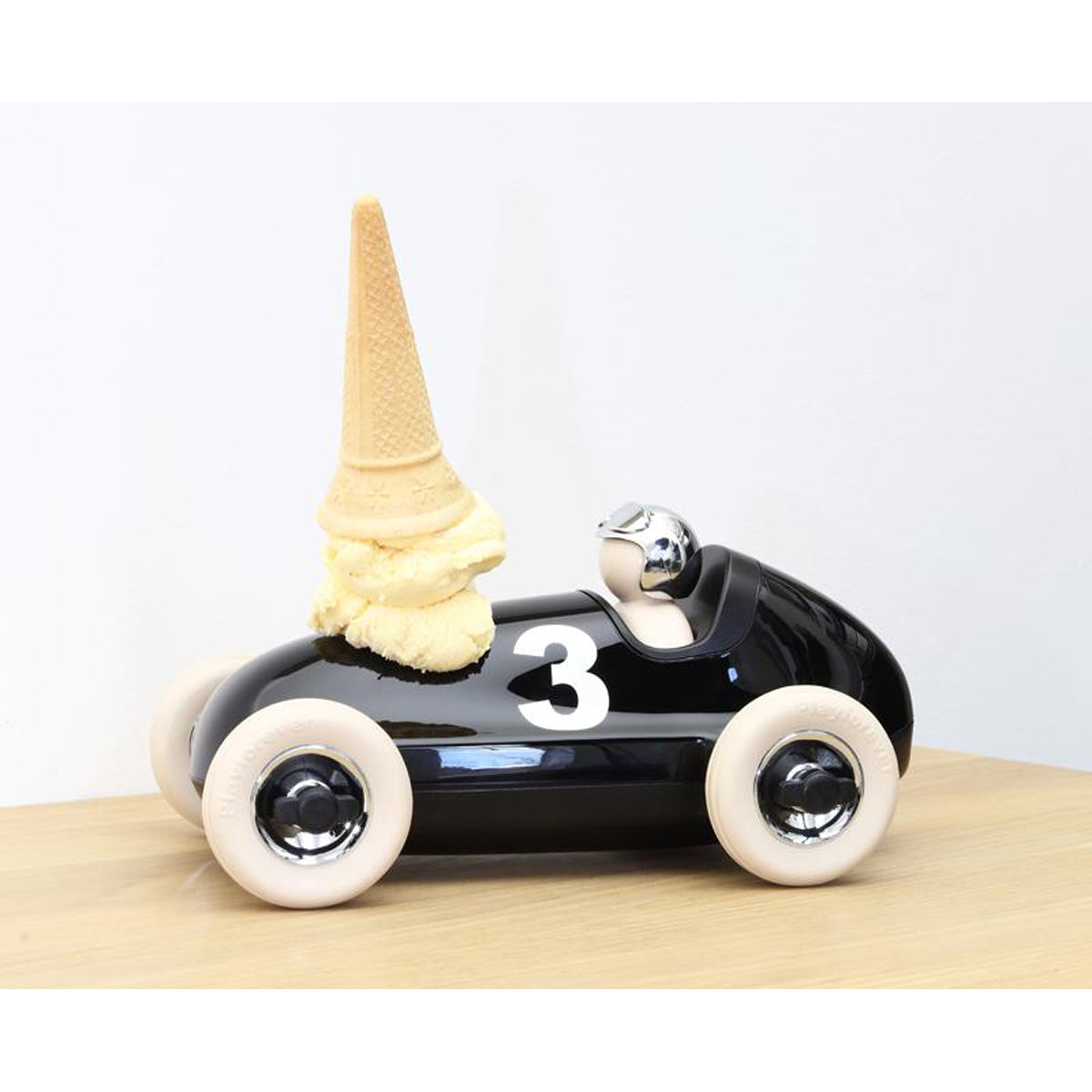 Playforever – Bruno Racing Car Chrome