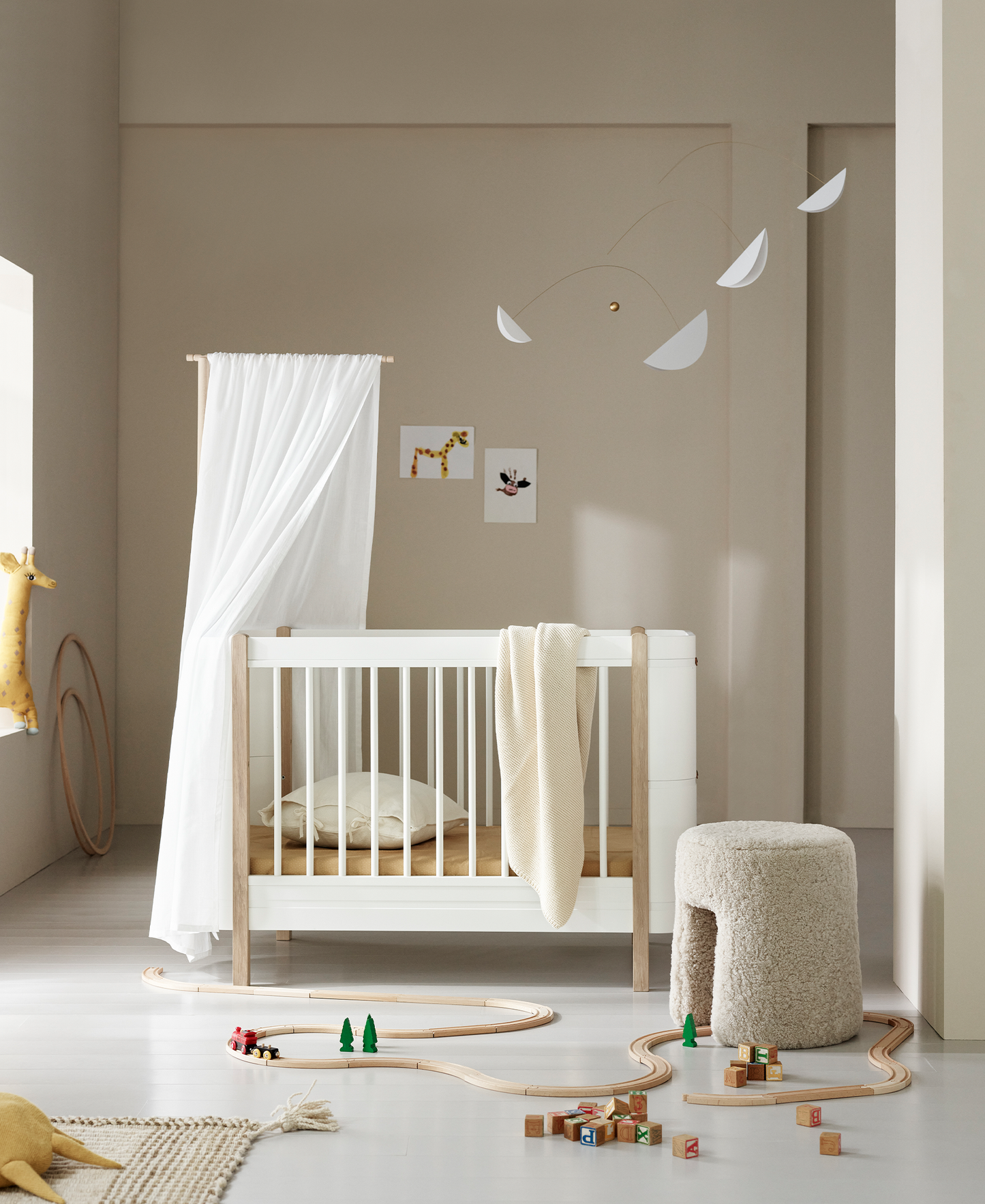 Wood Mini+ Cot White Oak - Oliver Furniture