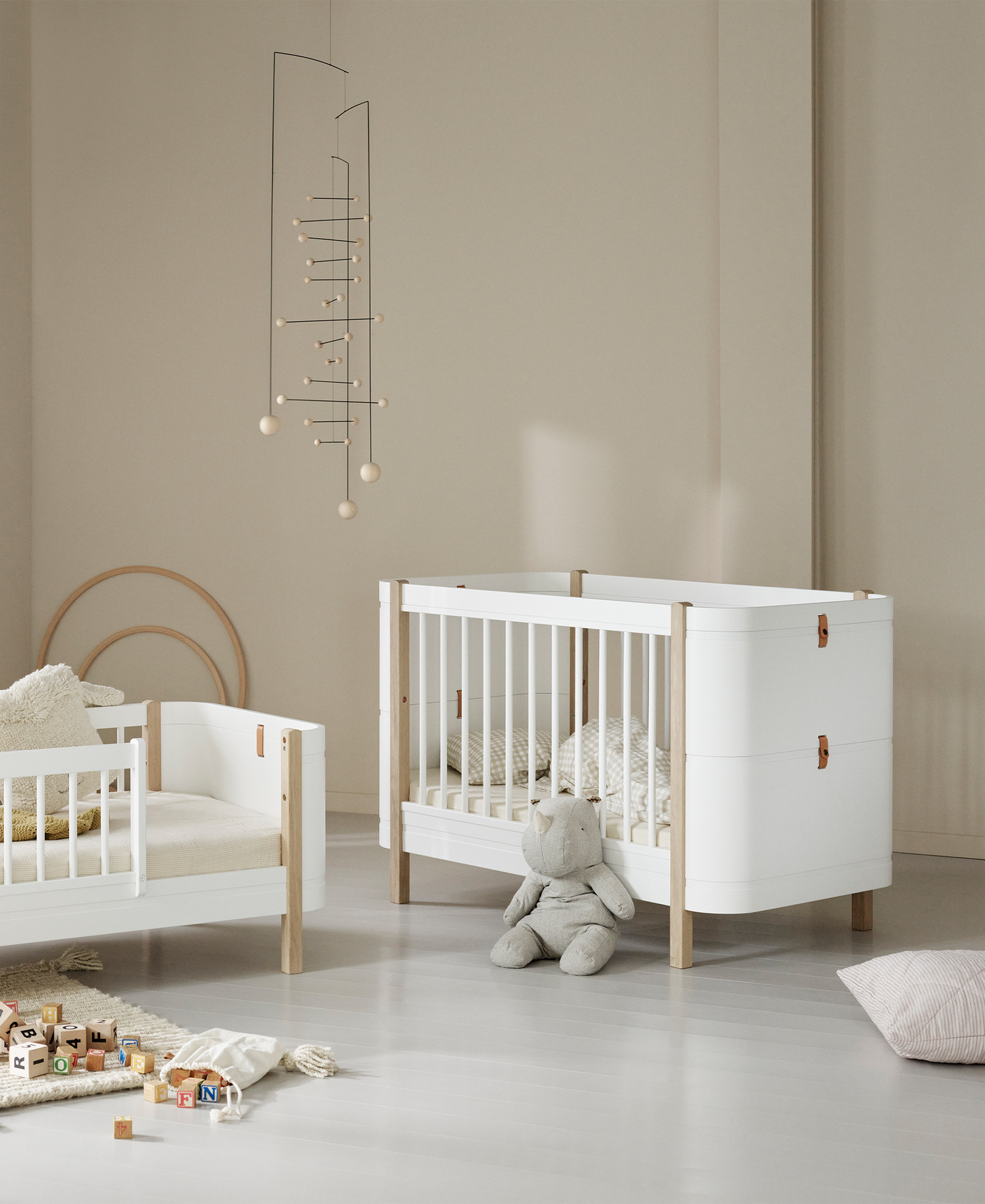 Wood Mini+ Cot White Oak - Oliver Furniture
