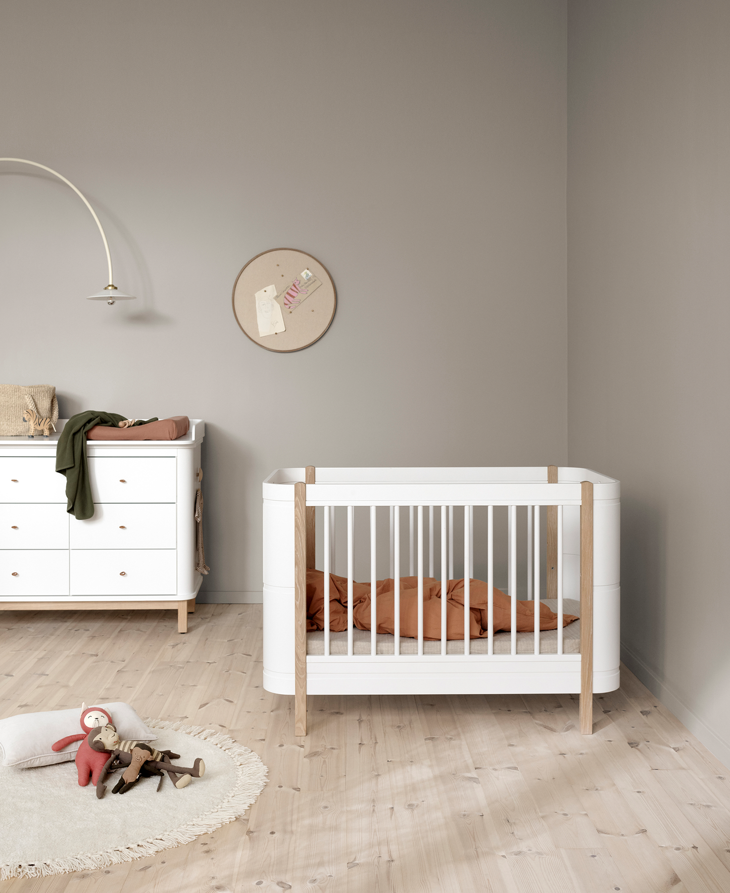 Wood Mini+ Cot White Oak - Oliver Furniture